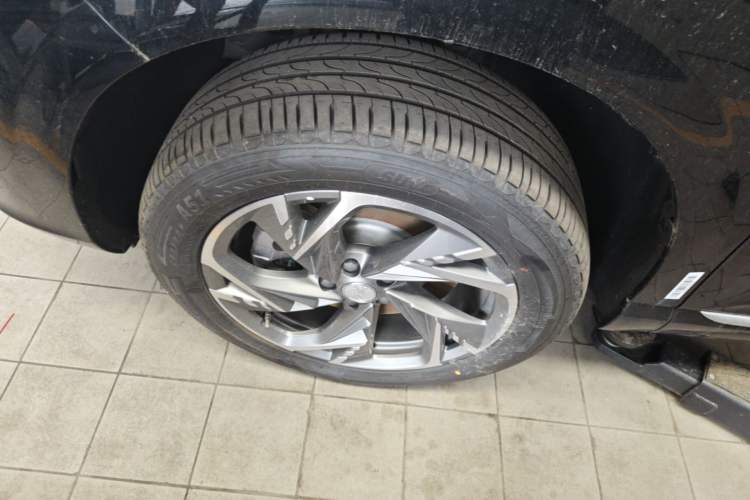 Used Hongqi HS3 PHEV 2024 PHEV 115km Jingwei Edition Exterior 4
