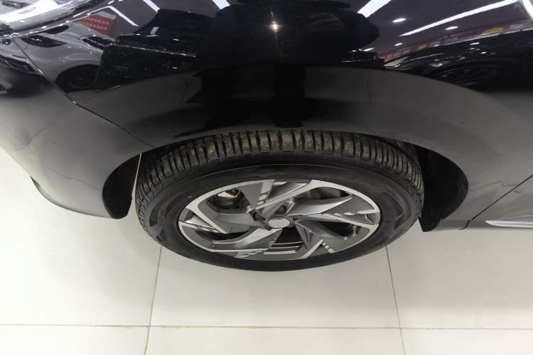 Used Hongqi HS3 PHEV 2024 PHEV 115km Jingwei Edition Exterior 4