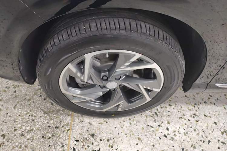 Used Hongqi HS3 PHEV 2024 PHEV 115km Jingwei Edition Exterior 4