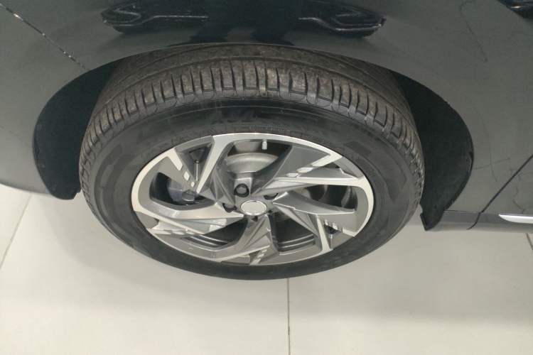 Used Hongqi HS3 PHEV 2024 PHEV 115km Jingwei Edition Exterior 4