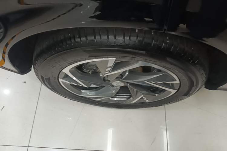 Used Hongqi HS3 PHEV 2024 PHEV 115km Jingwei Edition Exterior 5