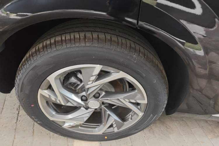Used Hongqi HS3 PHEV 2024 PHEV 115km Jingwei Edition Exterior 5