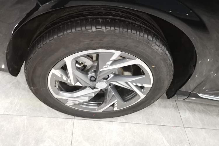 Used Hongqi HS3 PHEV 2024 PHEV 115km Jingwei Edition Exterior 7