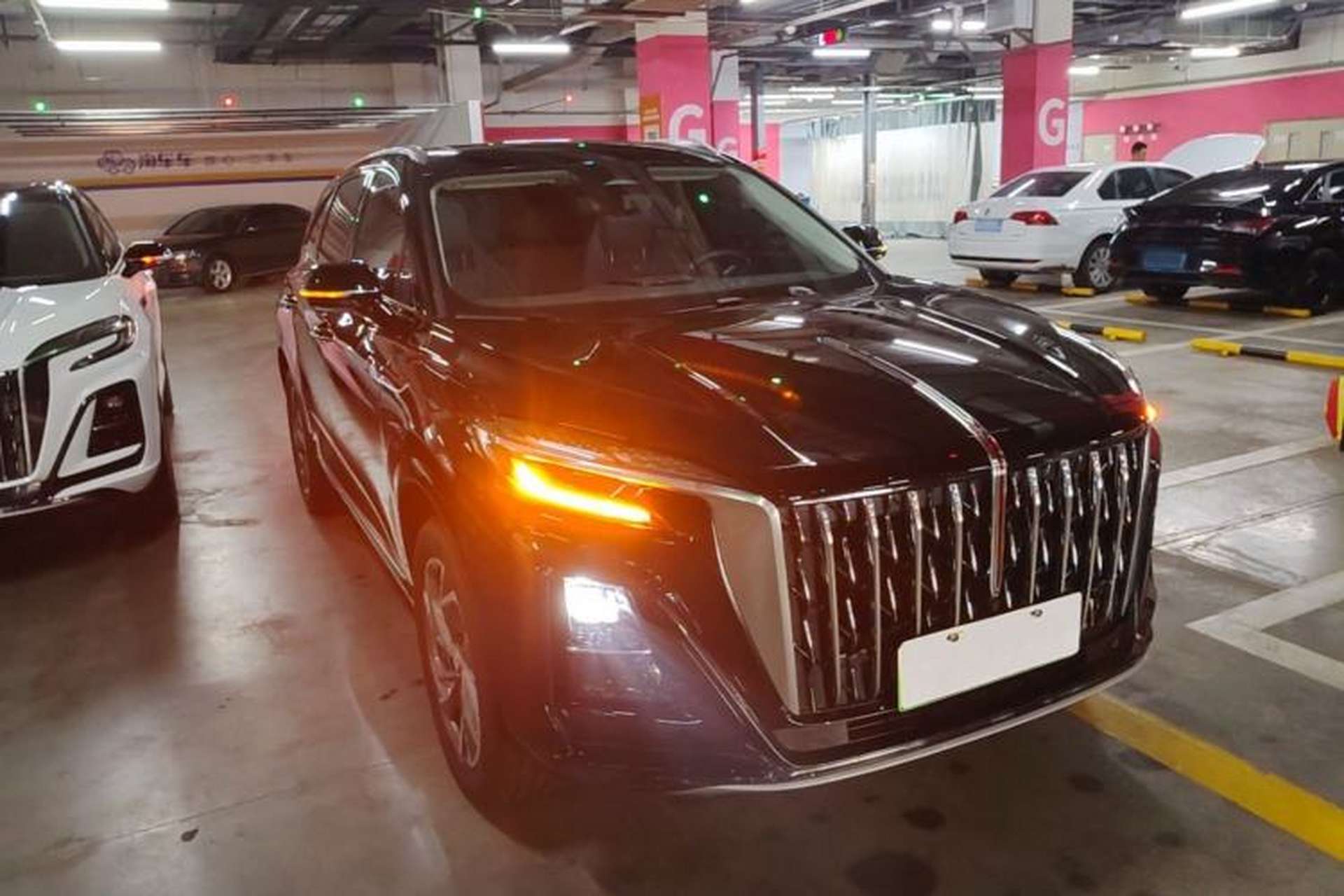 Used Hongqi HS3 PHEV 2024 PHEV 115km Jingwei Edition Front Right 45 Deg