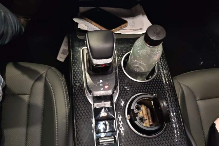 Used Hongqi HS3 PHEV 2024 PHEV 115km Jingwei Edition Gear Lever