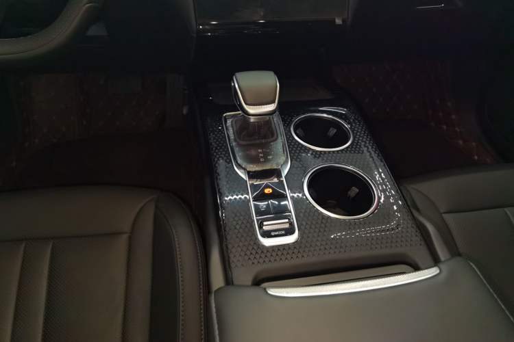 Used Hongqi HS3 PHEV 2024 PHEV 115km Jingwei Edition Gear Lever