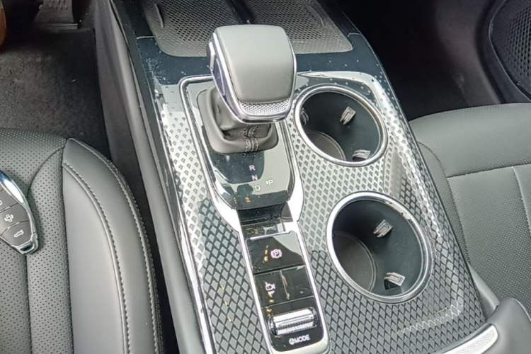 Used Hongqi HS3 PHEV 2024 PHEV 115km Jingwei Edition Gear Lever
