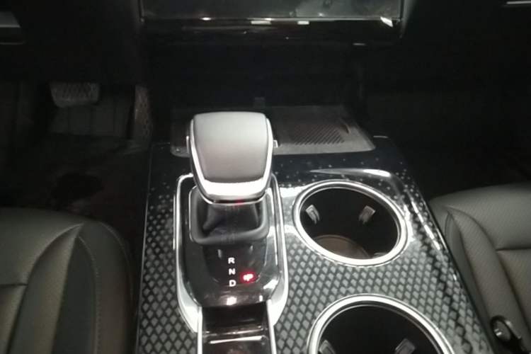 Used Hongqi HS3 PHEV 2024 PHEV 115km Jingwei Edition Gear Lever