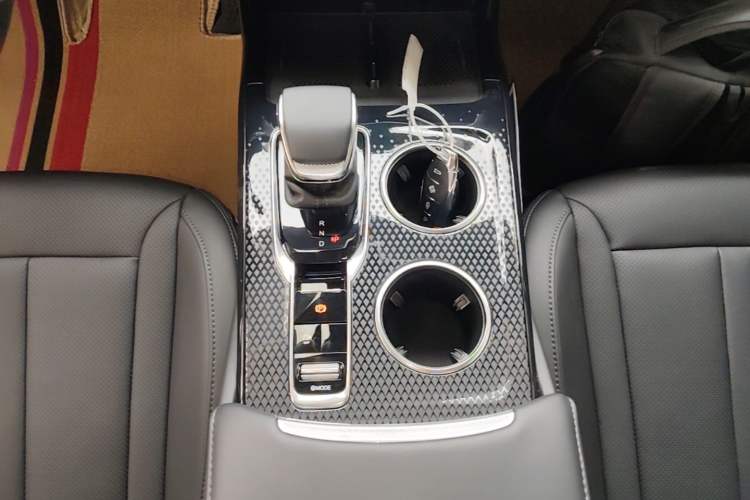 Used Hongqi HS3 PHEV 2024 PHEV 115km Jingwei Edition Gear Lever