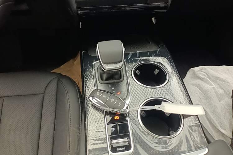 Used Hongqi HS3 PHEV 2024 PHEV 115km Jingwei Edition Gear Lever