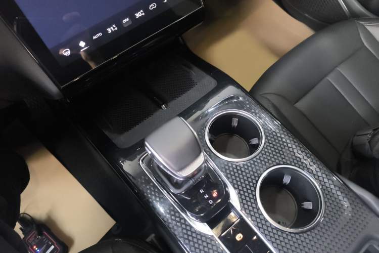 Used Hongqi HS3 PHEV 2024 PHEV 115km Jingwei Edition Gear Lever