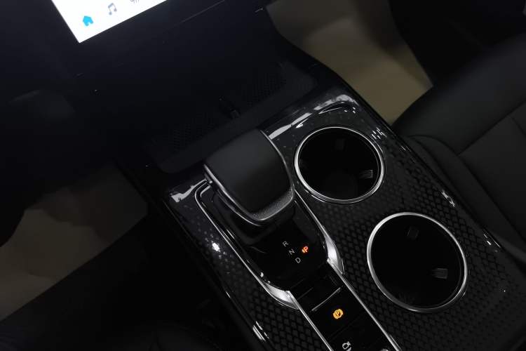 Used Hongqi HS3 PHEV 2024 PHEV 115km Jingwei Edition Gear Lever