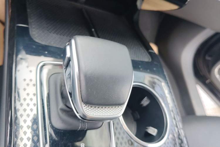 Used Hongqi HS3 PHEV 2024 PHEV 115km Jingwei Edition Gear Lever