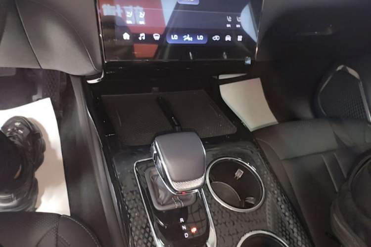 Used Hongqi HS3 PHEV 2024 PHEV 115km Jingwei Edition Gear Lever
