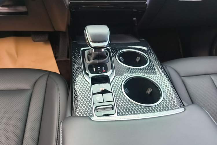 Used Hongqi HS3 PHEV 2024 PHEV 115km Jingwei Edition Gear Lever
