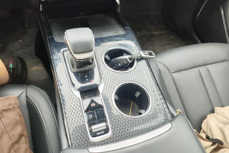 Used Hongqi HS3 PHEV 2024 PHEV 115km Jingwei Edition Gear Lever