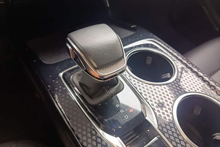 Used Hongqi HS3 PHEV 2024 PHEV 115km Jingwei Edition Gear Lever
