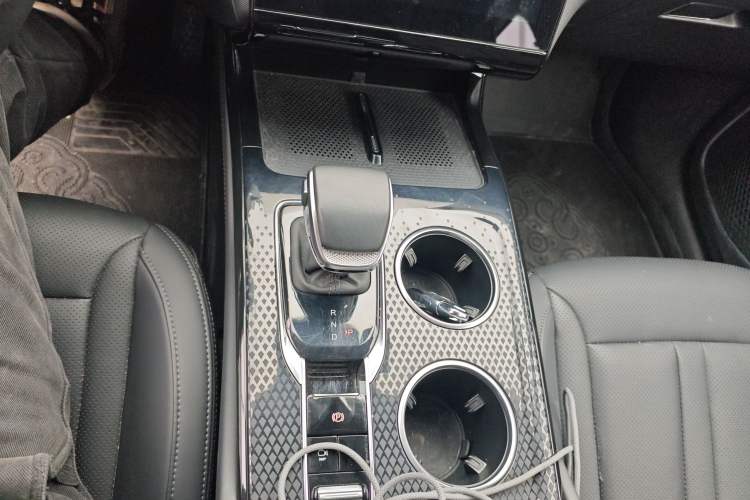 Used Hongqi HS3 PHEV 2024 PHEV 115km Jingwei Edition Gear Lever