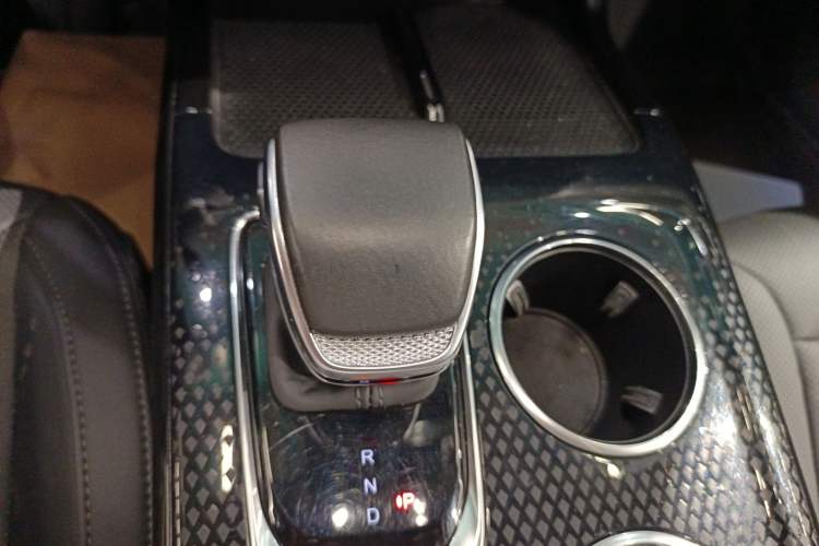 Used Hongqi HS3 PHEV 2024 PHEV 115km Jingwei Edition Gear Lever