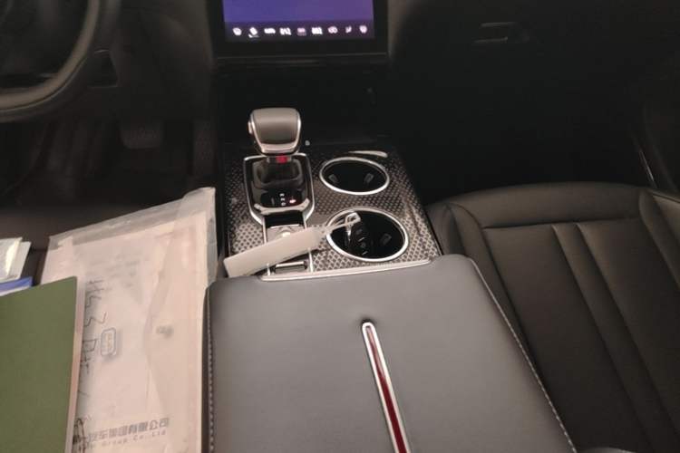 Used Hongqi HS3 PHEV 2024 PHEV 115km Jingwei Edition Gear Lever