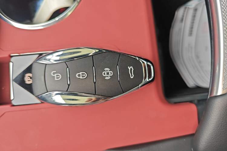 Used Hongqi HS3 PHEV 2024 PHEV 115km Jingwei Edition Interior 1