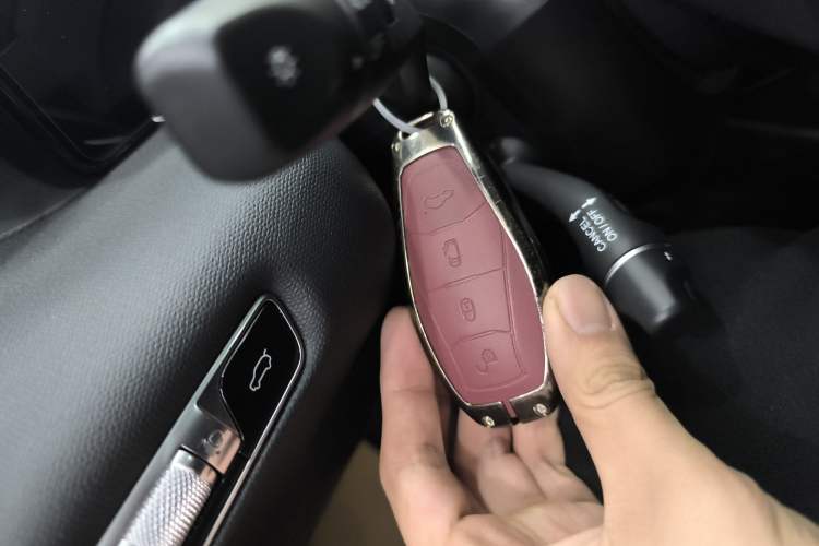 Used Hongqi HS3 PHEV 2024 PHEV 115km Jingwei Edition Interior 1