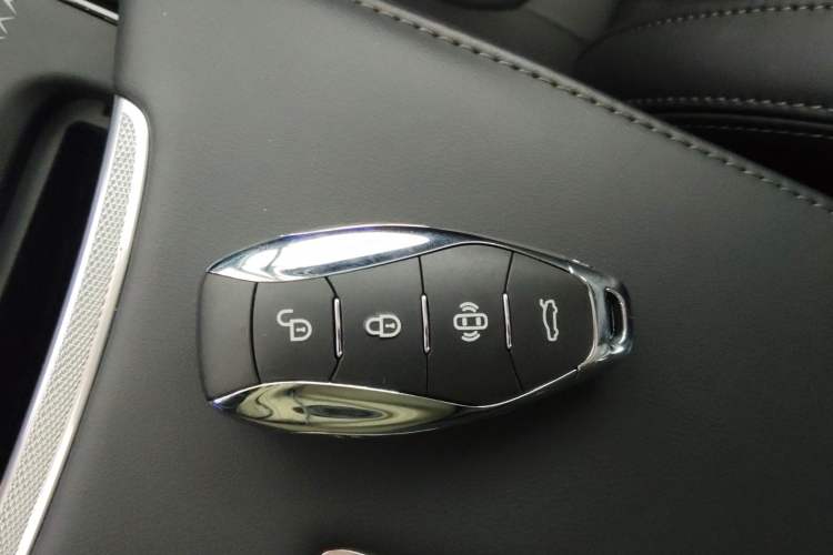 Used Hongqi HS3 PHEV 2024 PHEV 115km Jingwei Edition Interior 1