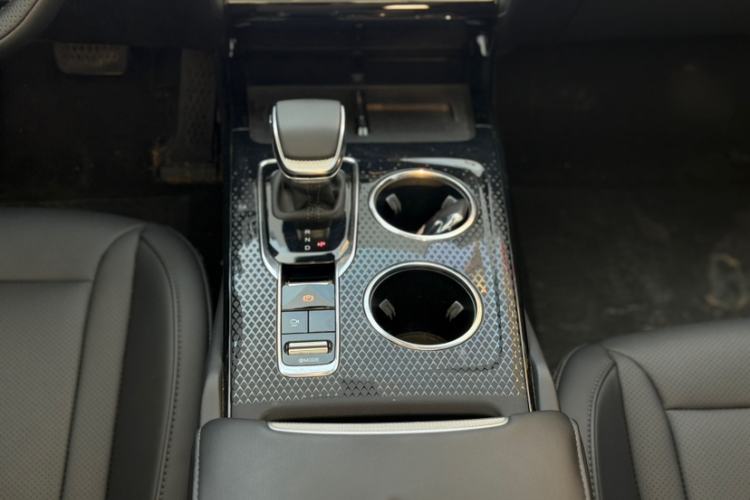 Used Hongqi HS3 PHEV 2024 PHEV 115km Jingwei Edition Interior 1