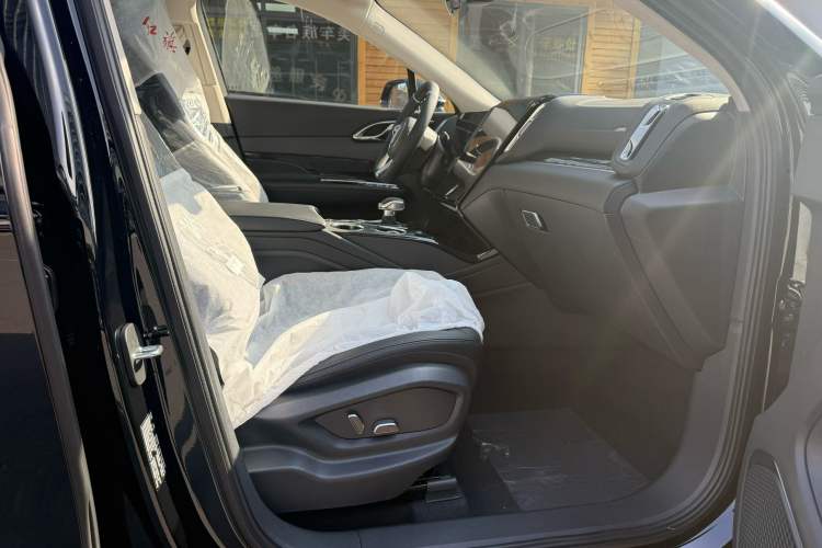 Used Hongqi HS3 PHEV  Interior 2