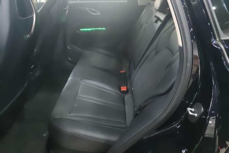 Used Hongqi HS3 PHEV 2024 PHEV 115km Jingwei Edition Interior 4