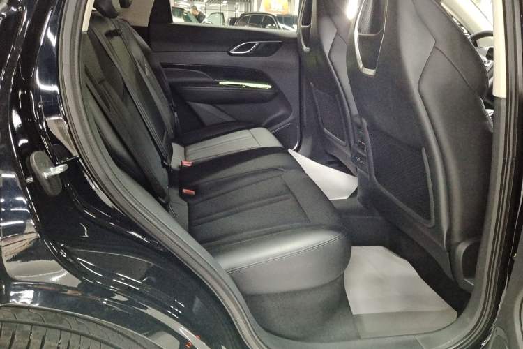 Used Hongqi HS3 PHEV 2024 PHEV 115km Jingwei Edition Interior 4