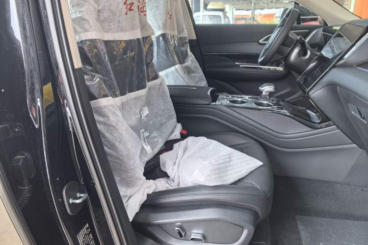 Used Hongqi HS3 PHEV 2024 PHEV 115km Jingwei Edition Interior 6