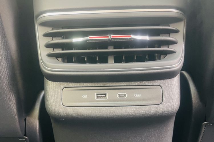 Used Hongqi HS3 PHEV 2024 PHEV 115km Jingwei Edition Interior 9