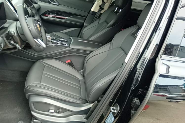 Used Hongqi HS3 PHEV 2024 PHEV 115km Jingwei Edition Left Front Seat