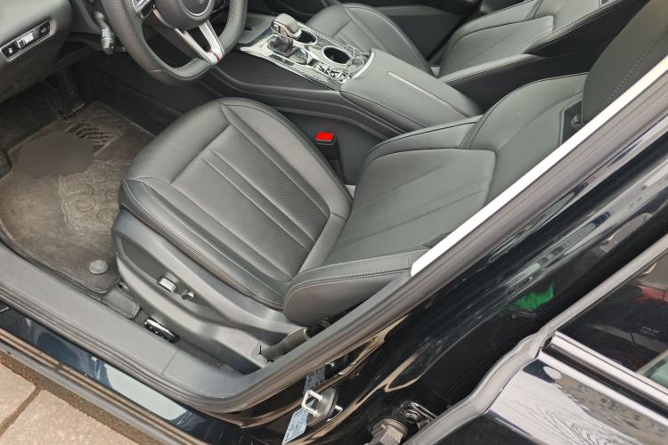 Used Hongqi HS3 PHEV 2024 PHEV 115km Jingwei Edition Left Front Seat