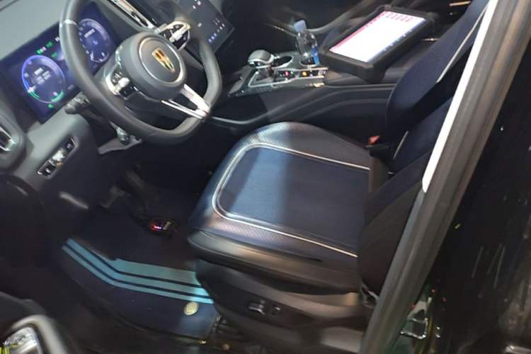 Used Hongqi HS3 PHEV 2024 PHEV 115km Jingwei Edition Left Front Seat