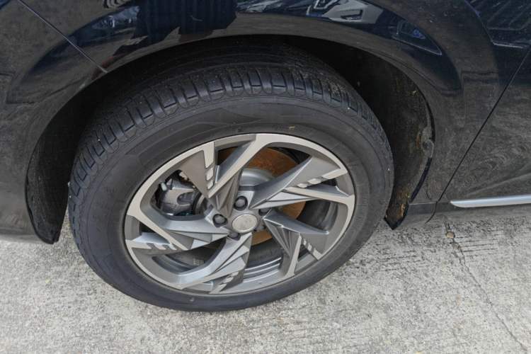 Used Hongqi HS3 PHEV 2024 PHEV 115km Jingwei Edition Left Front Wheel Hub