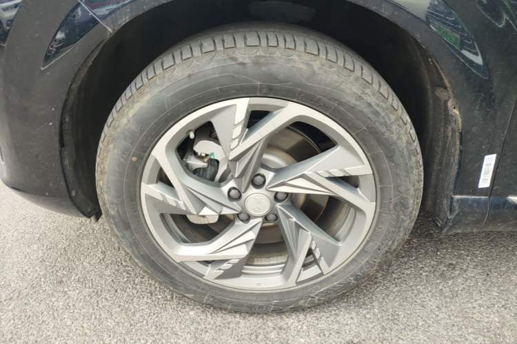 Used Hongqi HS3 PHEV 2024 PHEV 115km Jingwei Edition Left Front Wheel Hub