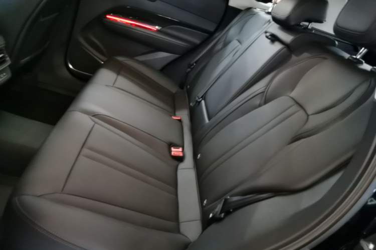 Used Hongqi HS3 PHEV 2024 PHEV 115km Jingwei Edition Left Rear Seat