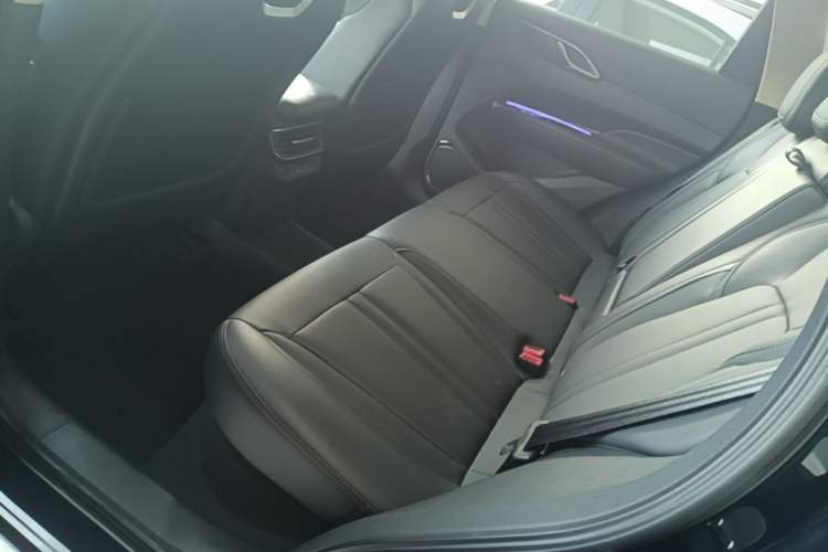 Used Hongqi HS3 PHEV 2024 PHEV 115km Jingwei Edition Left Rear Seat