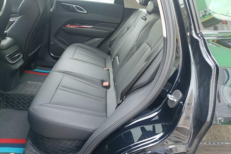 Used Hongqi HS3 PHEV 2024 PHEV 115km Jingwei Edition Left Rear Seat
