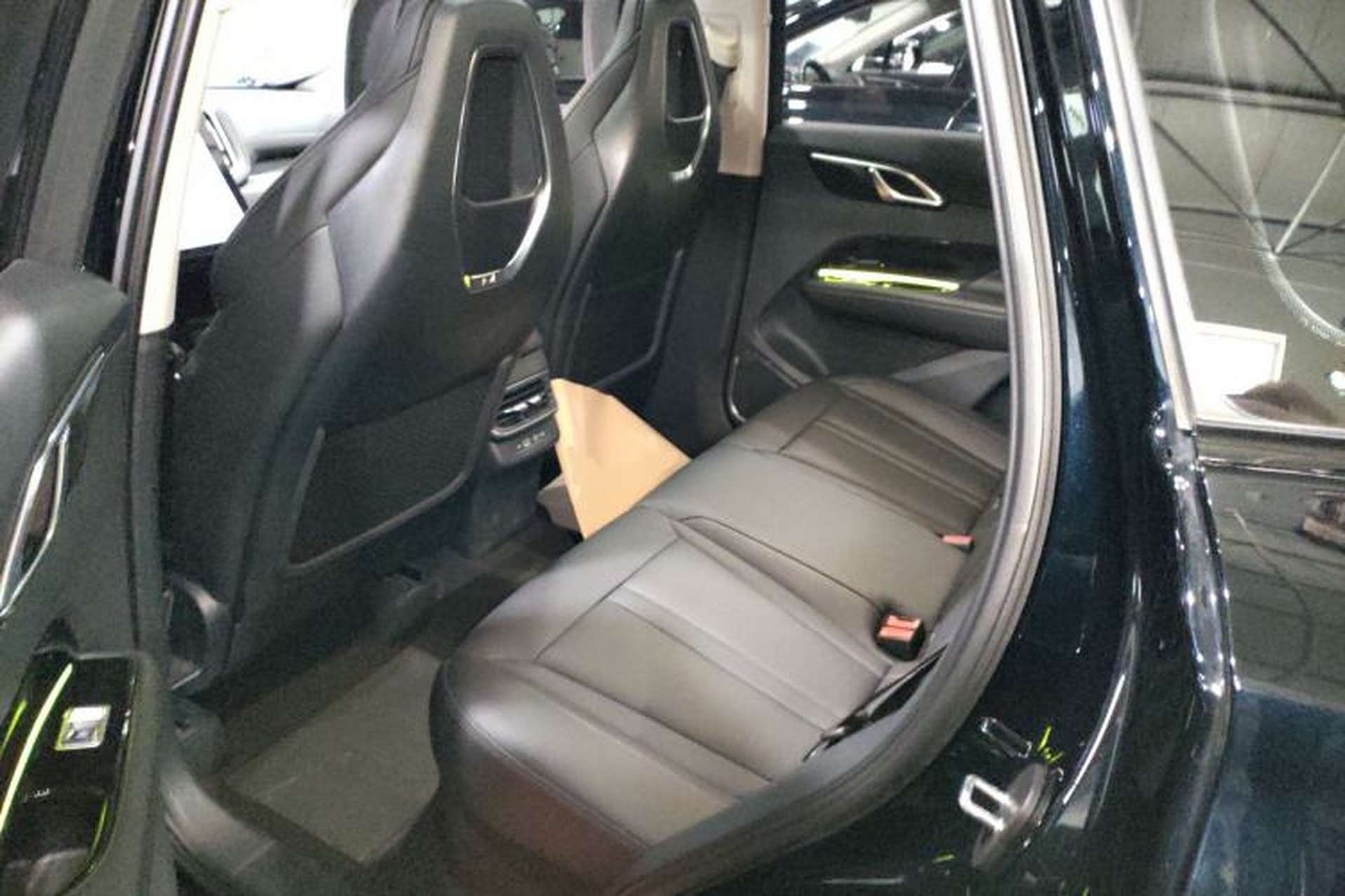 Used Hongqi HS3 PHEV 2024 PHEV 115km Jingwei Edition Left Rear Seat