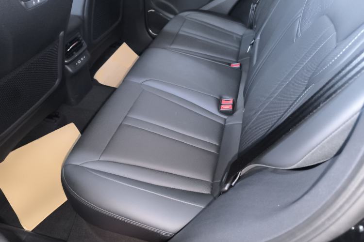 Used Hongqi HS3 PHEV 2024 PHEV 115km Jingwei Edition Left Rear Seat