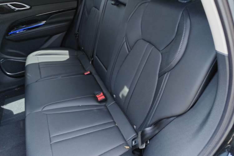 Used Hongqi HS3 PHEV 2024 PHEV 115km Jingwei Edition Left Rear Seat