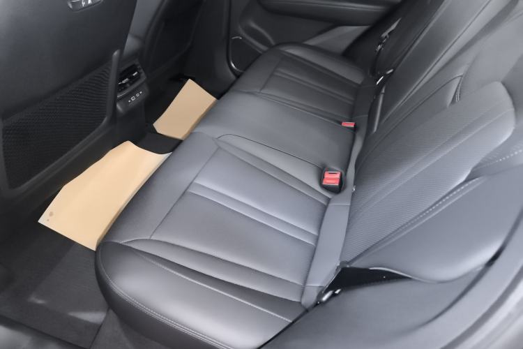 Used Hongqi HS3 PHEV 2024 PHEV 115km Jingwei Edition Left Rear Seat