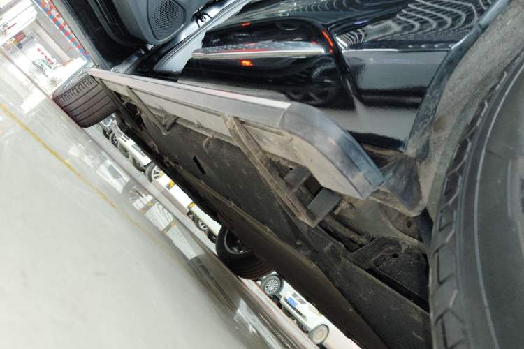 Used Hongqi HS3 PHEV 2024 PHEV 115km Jingwei Edition Left Side Sill
