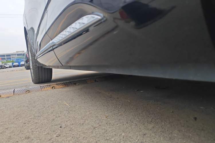 Used Hongqi HS3 PHEV 2024 PHEV 115km Jingwei Edition Left Side Sill