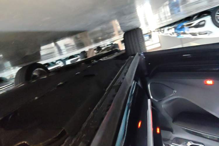 Used Hongqi HS3 PHEV 2024 PHEV 115km Jingwei Edition Left Side Sill