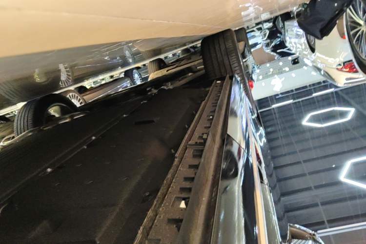 Used Hongqi HS3 PHEV 2024 PHEV 115km Jingwei Edition Left Side Sill
