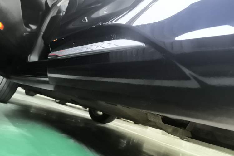 Used Hongqi HS3 PHEV 2024 PHEV 115km Jingwei Edition Left Side Sill